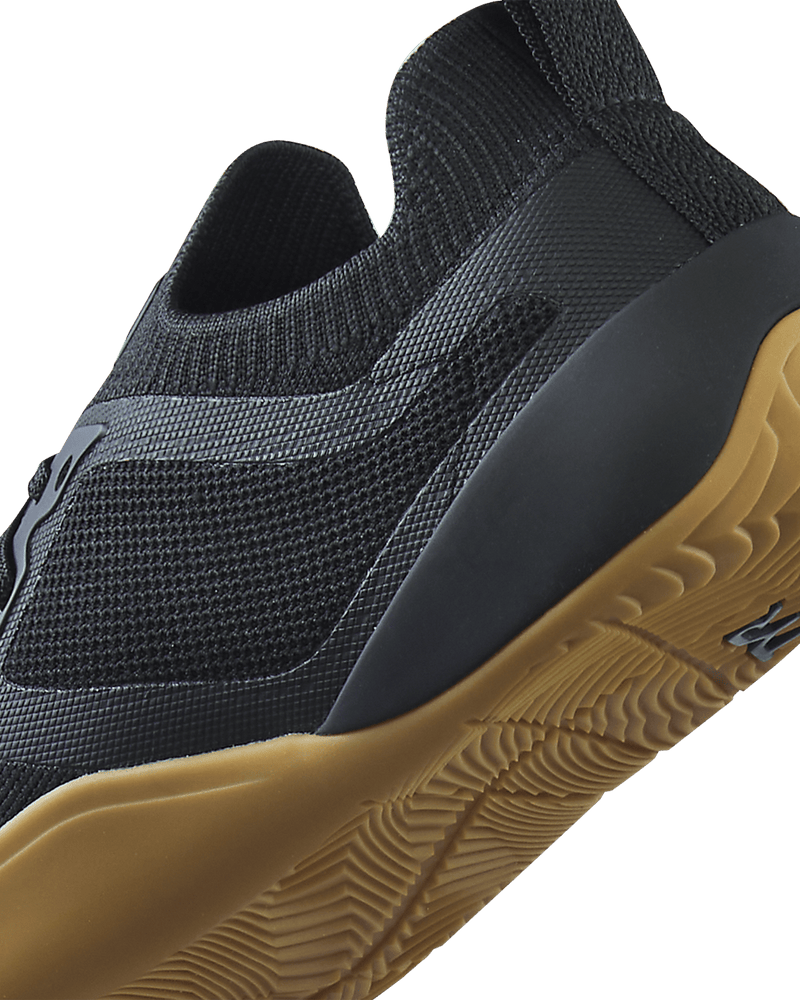 ::544 Black/Gum